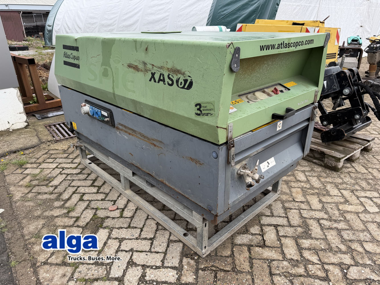 ATLAS-COPCO XAS 67 DD  compressor